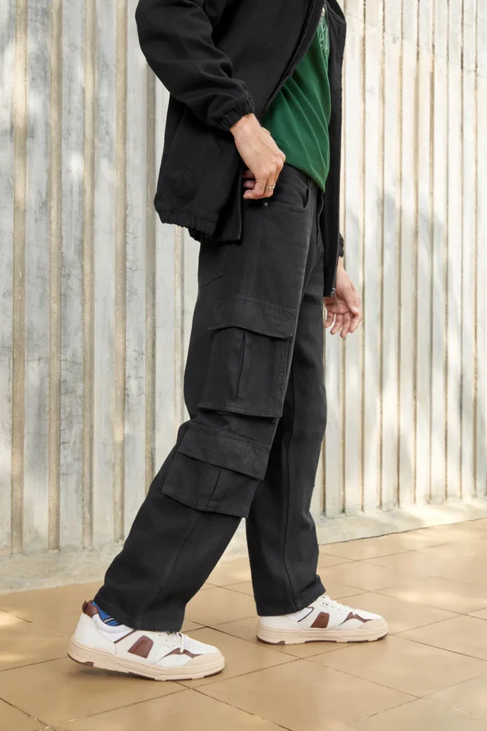 1 9ffdb3cd 417b 4c67 87d9 F5bc6128bd51 683x1024