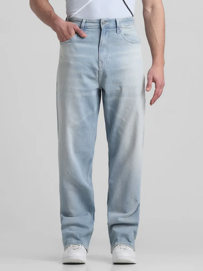 246402301 G0 768x1024