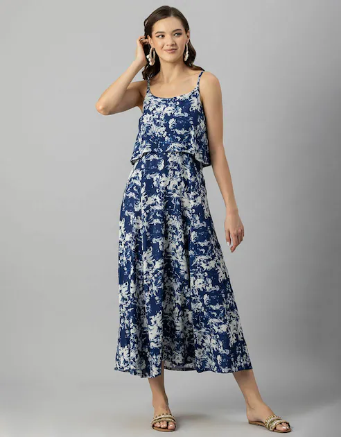 The best women summer dress is designed to offer the perfect balance of comfort, breathability, and timeless style for the warm season. Made from lightweight and skin-friendly fabrics such as cotton, linen, rayon, and chiffon, summer dresses keep you cool while enhancing your everyday look with effortless elegance.